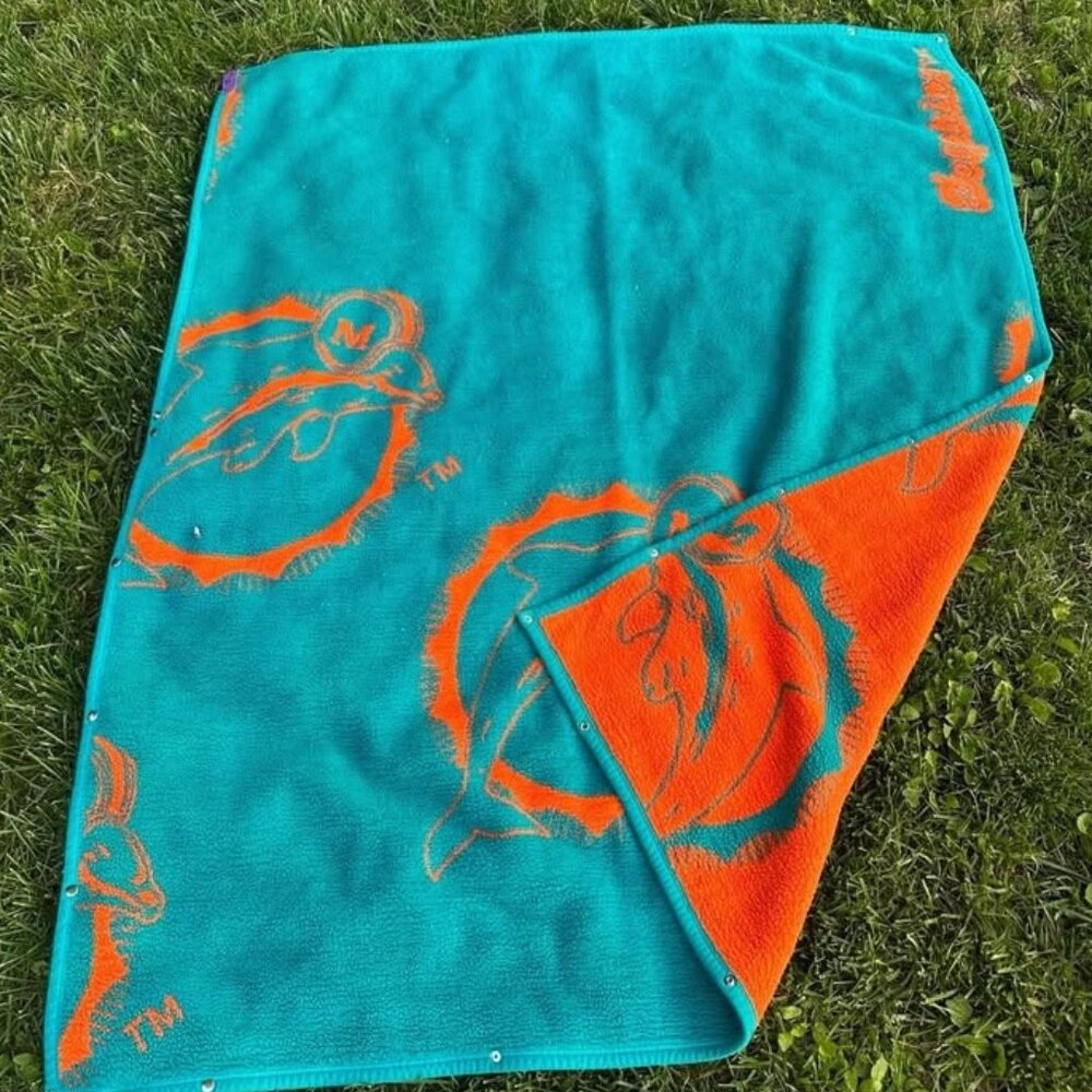 Vintage Miami Dolphins snap fleece blanket